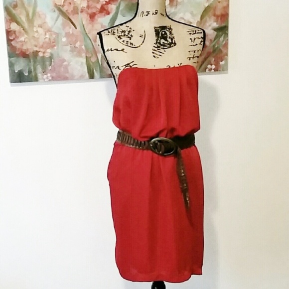 City Triangles Dresses & Skirts - Strapless Red Pocket Dress 1X